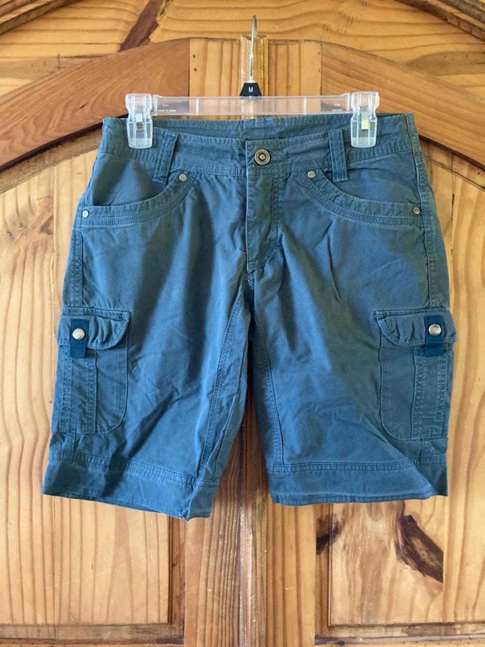 Women’s Kuhl gray blue long cargo shorts size 4